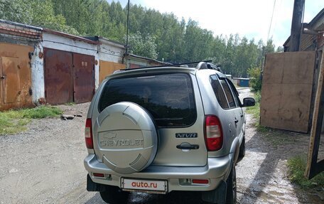 Chevrolet Niva I рестайлинг, 2004 год, 400 000 рублей, 2 фотография