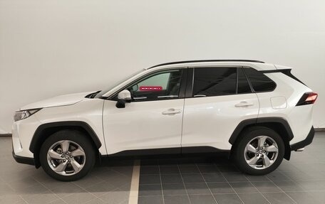 Toyota RAV4, 2022 год, 4 249 000 рублей, 2 фотография