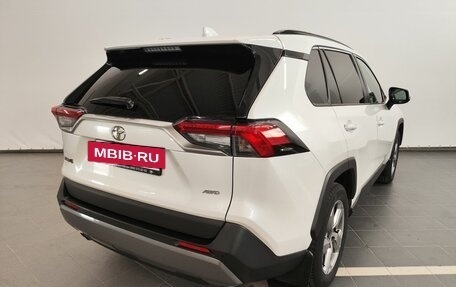 Toyota RAV4, 2022 год, 4 249 000 рублей, 5 фотография