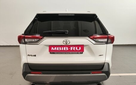 Toyota RAV4, 2022 год, 4 249 000 рублей, 4 фотография