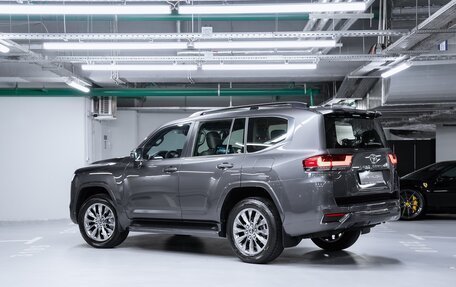 Toyota Land Cruiser, 2024 год, 13 675 000 рублей, 2 фотография