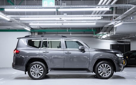 Toyota Land Cruiser, 2024 год, 13 675 000 рублей, 6 фотография