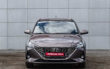 Hyundai Solaris II рестайлинг, 2021 год, 1 699 000 рублей, 3 фотография