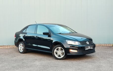 Volkswagen Polo VI (EU Market), 2015 год, 990 000 рублей, 2 фотография