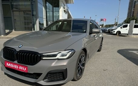 BMW 5 серия, 2020 год, 5 800 000 рублей, 2 фотография