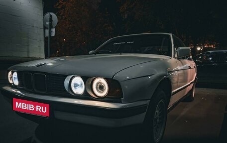 BMW 5 серия, 1989 год, 180 000 рублей, 3 фотография