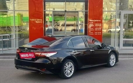 Toyota Camry, 2019 год, 3 349 000 рублей, 5 фотография