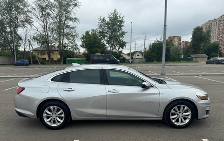 Chevrolet Malibu IX, 2018 год, 1 699 000 рублей, 3 фотография