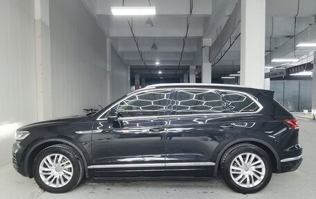 Volkswagen Touareg III, 2021 год, 4 350 000 рублей, 5 фотография