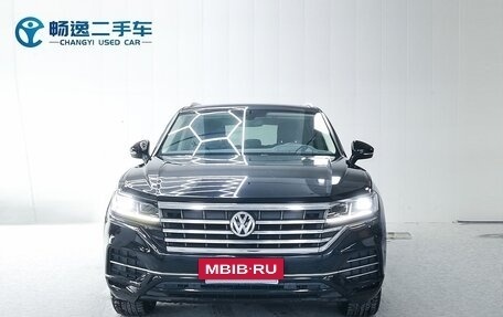 Volkswagen Touareg III, 2021 год, 4 350 000 рублей, 2 фотография