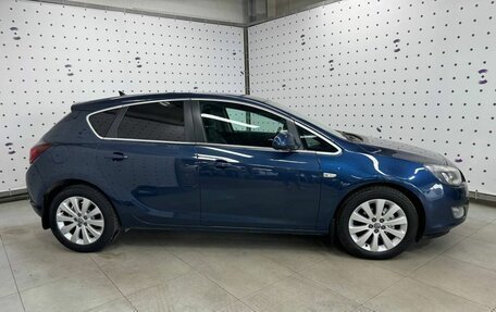 Opel Astra J, 2011 год, 839 000 рублей, 4 фотография