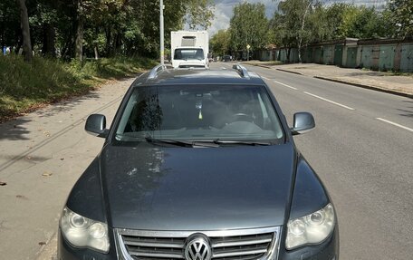 Volkswagen Touareg III, 2008 год, 1 550 000 рублей, 2 фотография