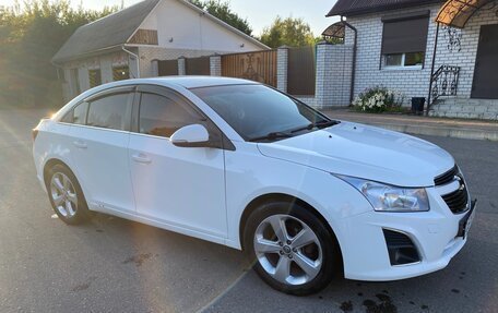 Chevrolet Cruze II, 2013 год, 960 000 рублей, 3 фотография