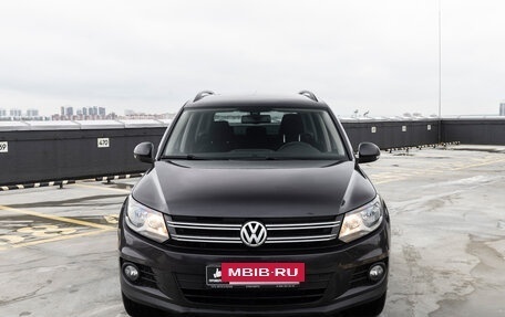 Volkswagen Tiguan I, 2015 год, 1 686 000 рублей, 2 фотография