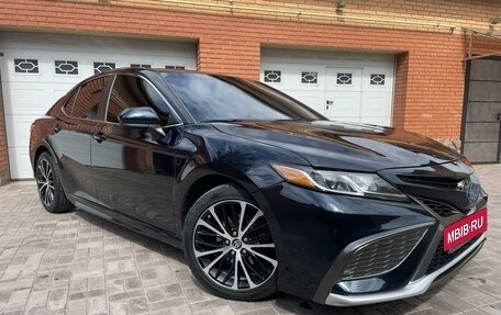 Toyota Camry, 2019 год, 2 490 000 рублей, 3 фотография