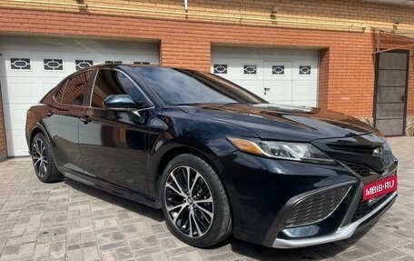 Toyota Camry, 2019 год, 2 490 000 рублей, 6 фотография