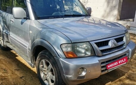 Mitsubishi Pajero III рестайлинг, 2005 год, 800 000 рублей, 2 фотография