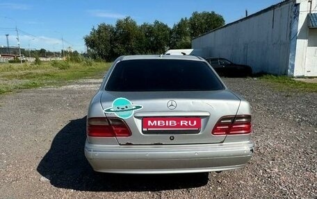 Mercedes-Benz E-Класс, 2000 год, 499 000 рублей, 7 фотография