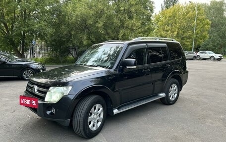 Mitsubishi Pajero IV, 2010 год, 2 200 000 рублей, 8 фотография