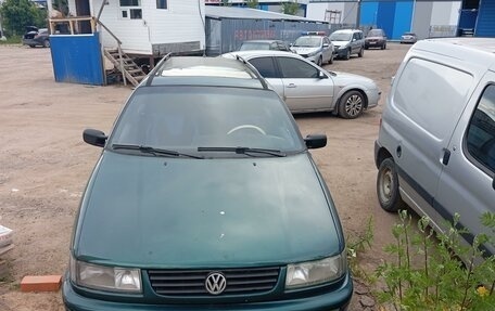 Volkswagen Passat B4, 1995 год, 220 000 рублей, 2 фотография