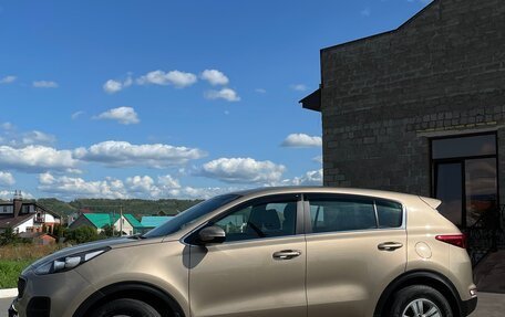 KIA Sportage IV рестайлинг, 2016 год, 1 930 000 рублей, 2 фотография