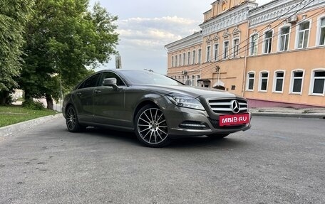 Mercedes-Benz CLS, 2012 год, 2 200 000 рублей, 2 фотография