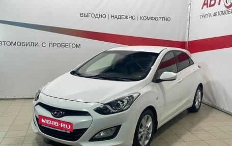 Hyundai i30 II рестайлинг, 2012 год, 1 118 000 рублей, 2 фотография