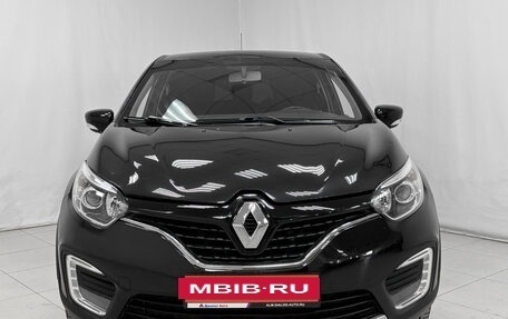 Renault Kaptur I рестайлинг, 2018 год, 1 582 000 рублей, 2 фотография