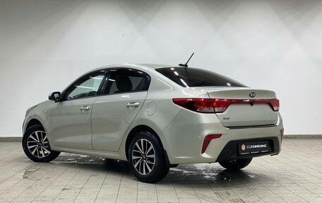 KIA Rio IV, 2018 год, 1 240 000 рублей, 4 фотография