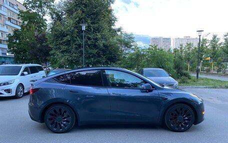 Tesla Model Y I, 2022 год, 4 900 000 рублей, 4 фотография