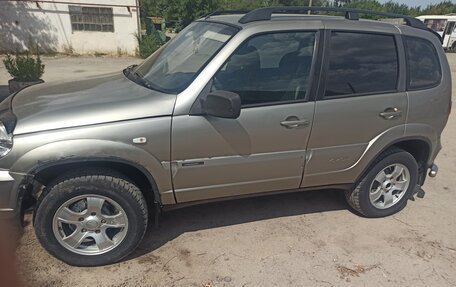 Chevrolet Niva I рестайлинг, 2010 год, 550 000 рублей, 2 фотография