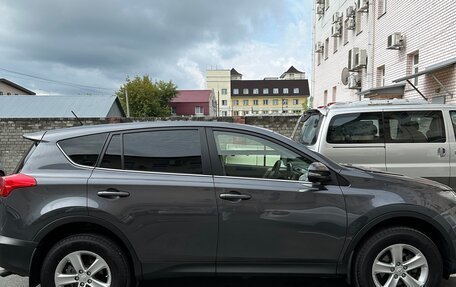 Toyota RAV4, 2013 год, 2 080 000 рублей, 4 фотография