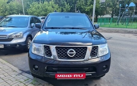 Nissan Pathfinder, 2011 год, 1 800 000 рублей, 2 фотография