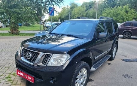 Nissan Pathfinder, 2011 год, 1 800 000 рублей, 3 фотография