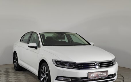 Volkswagen Passat B8 рестайлинг, 2015 год, 2 149 000 рублей, 2 фотография