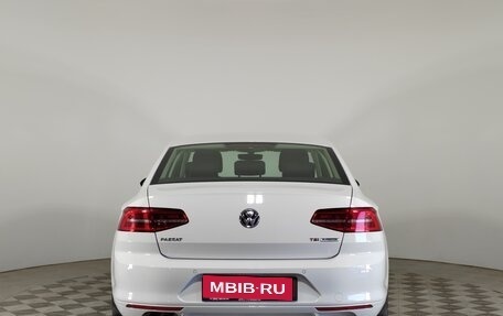 Volkswagen Passat B8 рестайлинг, 2015 год, 2 149 000 рублей, 5 фотография