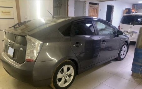 Toyota Prius, 2011 год, 1 470 000 рублей, 3 фотография