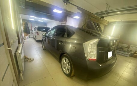 Toyota Prius, 2011 год, 1 470 000 рублей, 5 фотография