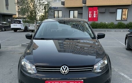 Volkswagen Polo VI (EU Market), 2013 год, 980 000 рублей, 1 фотография