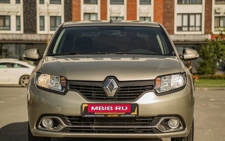 Renault Logan II, 2017 год, 660 000 рублей, 2 фотография