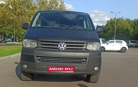 Volkswagen Caravelle T5, 2011 год, 1 900 000 рублей, 2 фотография