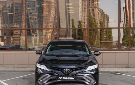 Toyota Camry, 2019 год, 3 380 000 рублей, 2 фотография