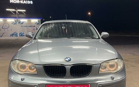 BMW 1 серия, 2004 год, 749 000 рублей, 2 фотография