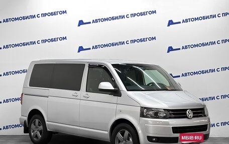 Volkswagen Caravelle T5, 2011 год, 2 039 000 рублей, 3 фотография