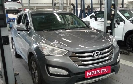 Hyundai Santa Fe III рестайлинг, 2013 год, 1 680 000 рублей, 2 фотография