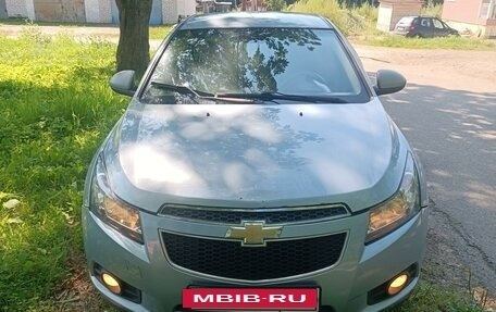 Chevrolet Cruze II, 2011 год, 750 000 рублей, 2 фотография