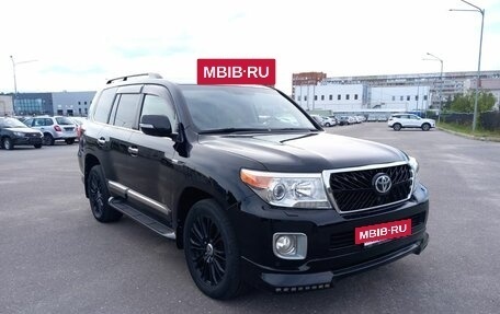 Toyota Land Cruiser 200, 2013 год, 3 890 000 рублей, 2 фотография