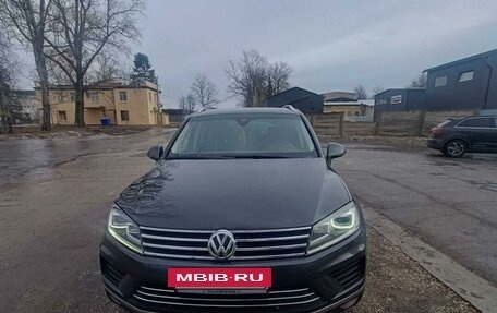 Volkswagen Touareg III, 2016 год, 3 250 000 рублей, 2 фотография