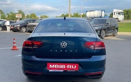 Volkswagen Passat B8 рестайлинг, 2020 год, 2 500 000 рублей, 3 фотография