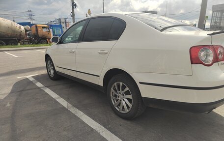 Volkswagen Passat B6, 2010 год, 695 000 рублей, 3 фотография